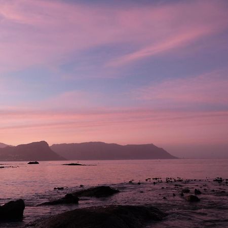 Penguin Haven . Luxury 2 Bedroom, Boulders Beach. Kapstadt Exterior foto